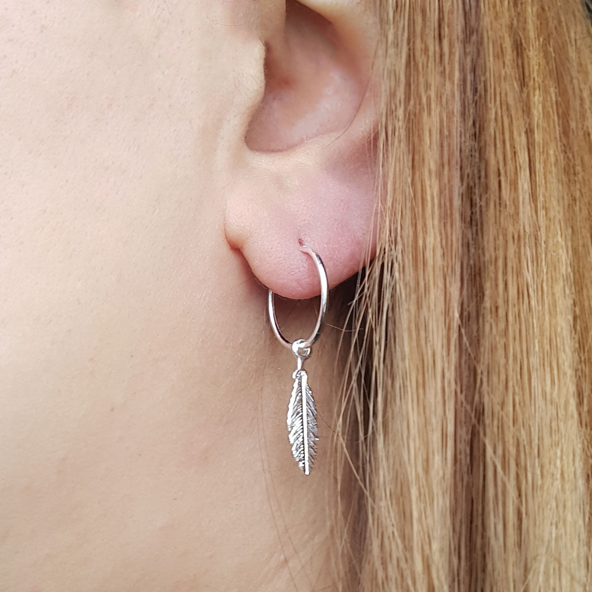 Oorringen met veertjes | 925 sterling zilver | 14 mm