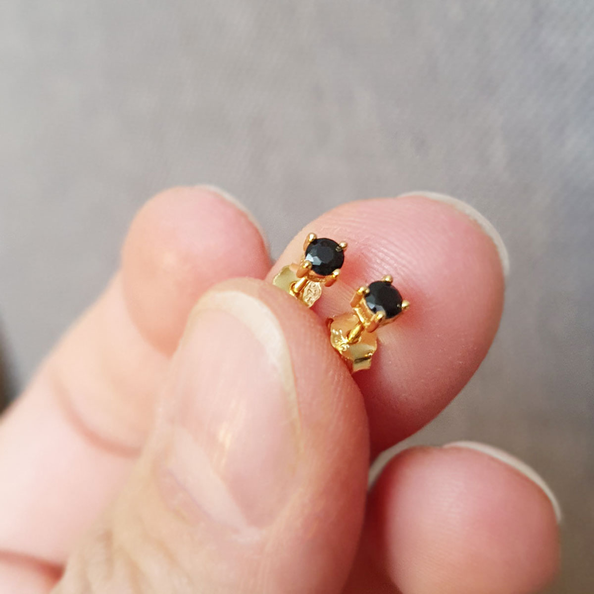 Oorstekers met zwarte zirkonia | 925 zilver