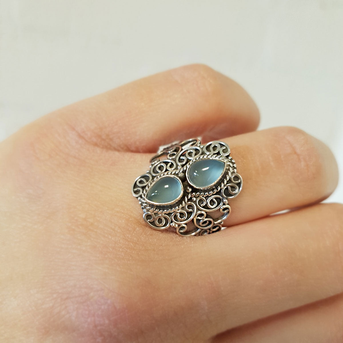 Mirza | Ring 925 zilver met edelsteen chalcedoon (blauw)