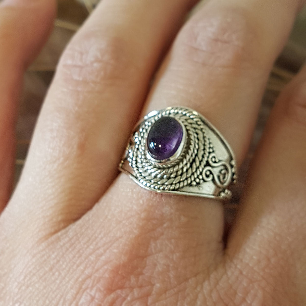 Hina | Ring 925 zilver met edelsteen amethist