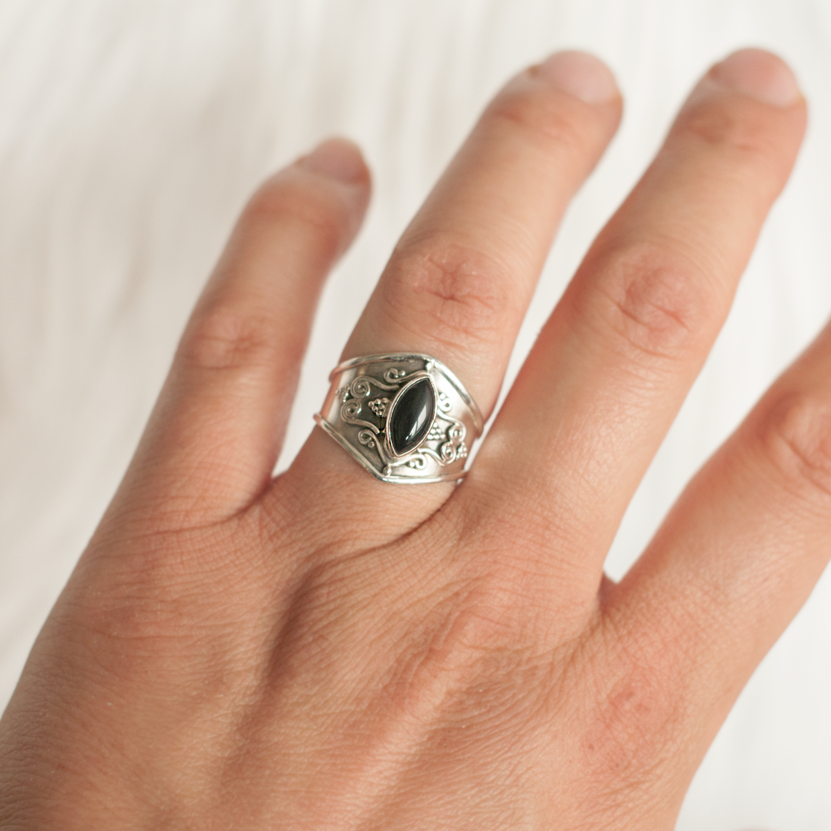 Hiral | Ring 925 zilver met edelsteen onyx (zwart)