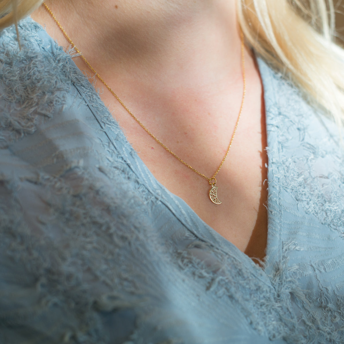 moon-rosette-ketting-24k-goldplated-ketting-2