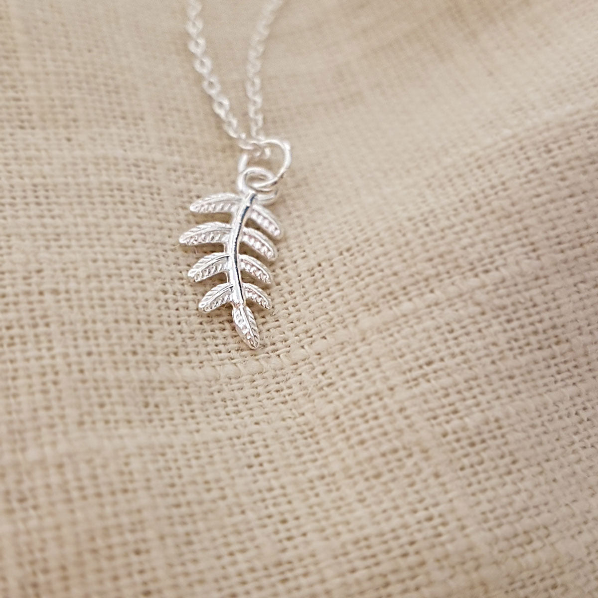 leaf-zilveren-tak-ketting-925-zilver-2