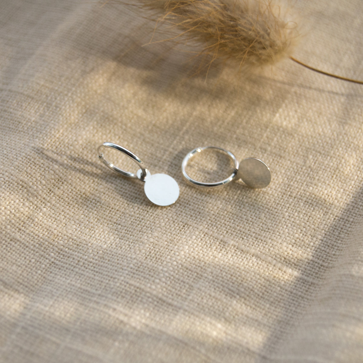 oorringen-met-munt-groot-oorbellen-925-zilver-2