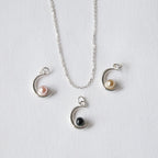 Jewelryz | Set | Ketting Maan met drie hangers preciosa parels | 925 zilver