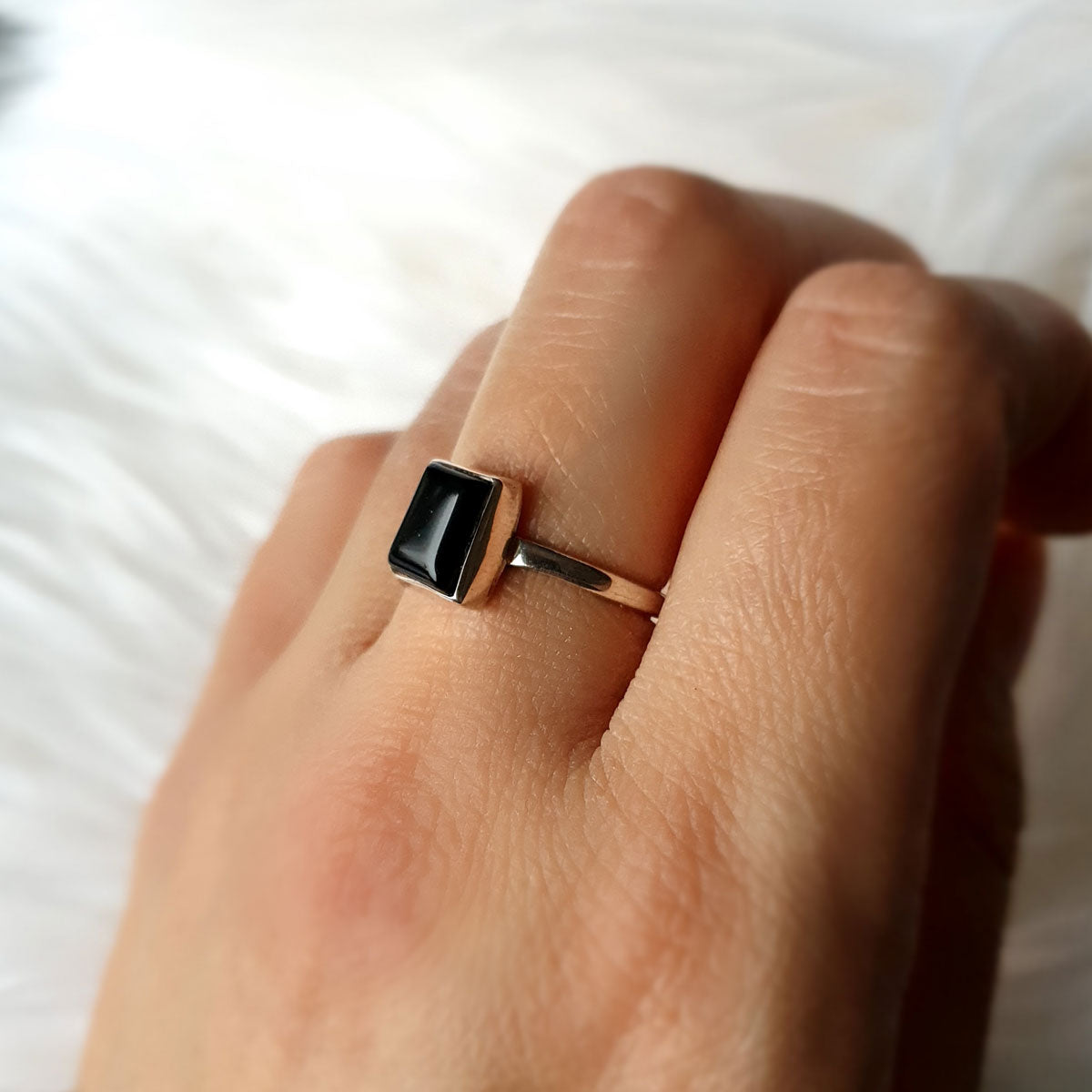 Delyth | Ring 925 zilver met zwarte onyx rozenkwarts