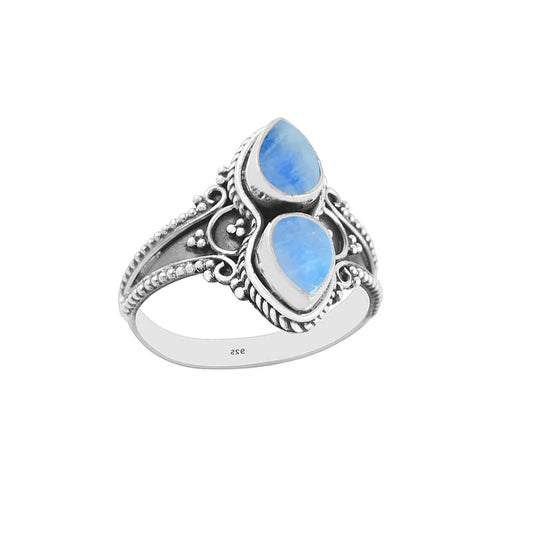 Liora | Ring 925 zilver met maansteen