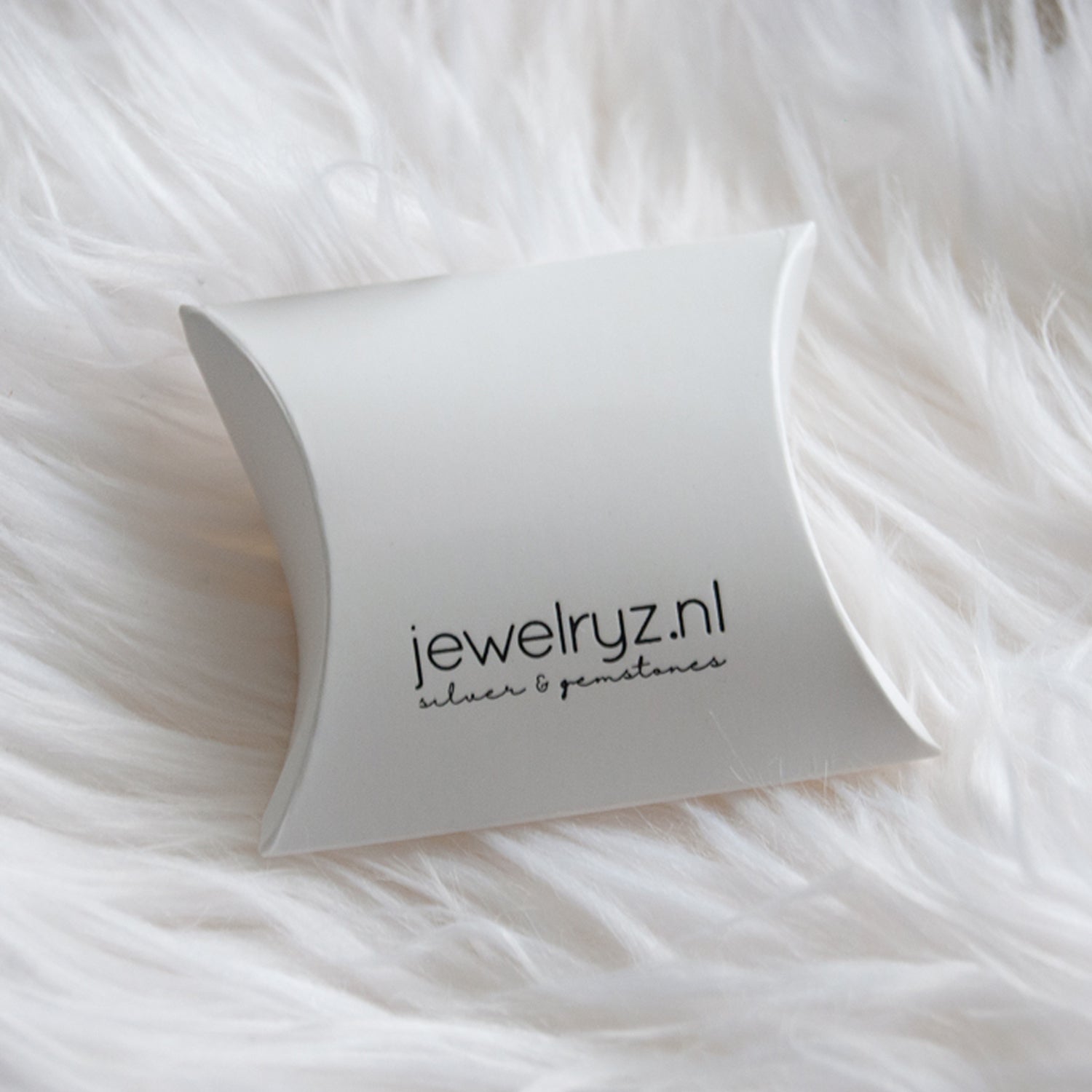 mini-sparkle-studs-wit-oorbellen-925-zilver-5