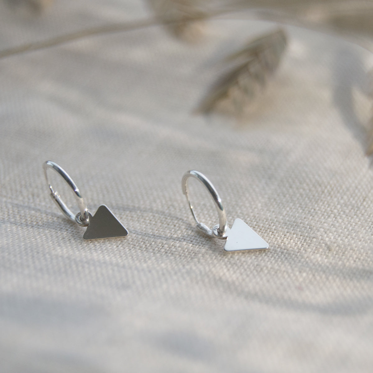oorringen-met-hanger-driehoek-oorbellen-925-zilver-11-mm-2